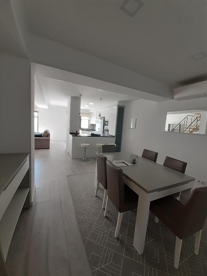 Lisbon Tagus River 2 Suites Private Pool D 알마다 외부 사진
