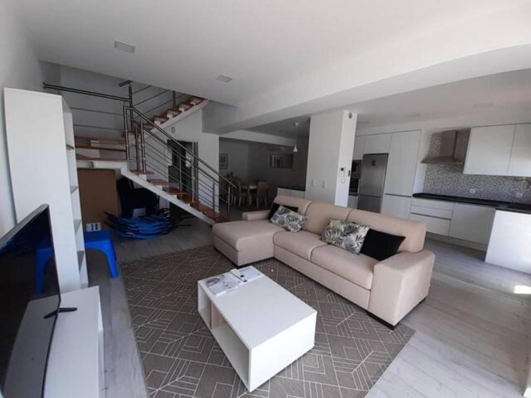 Lisbon Tagus River 2 Suites Private Pool D 알마다 외부 사진
