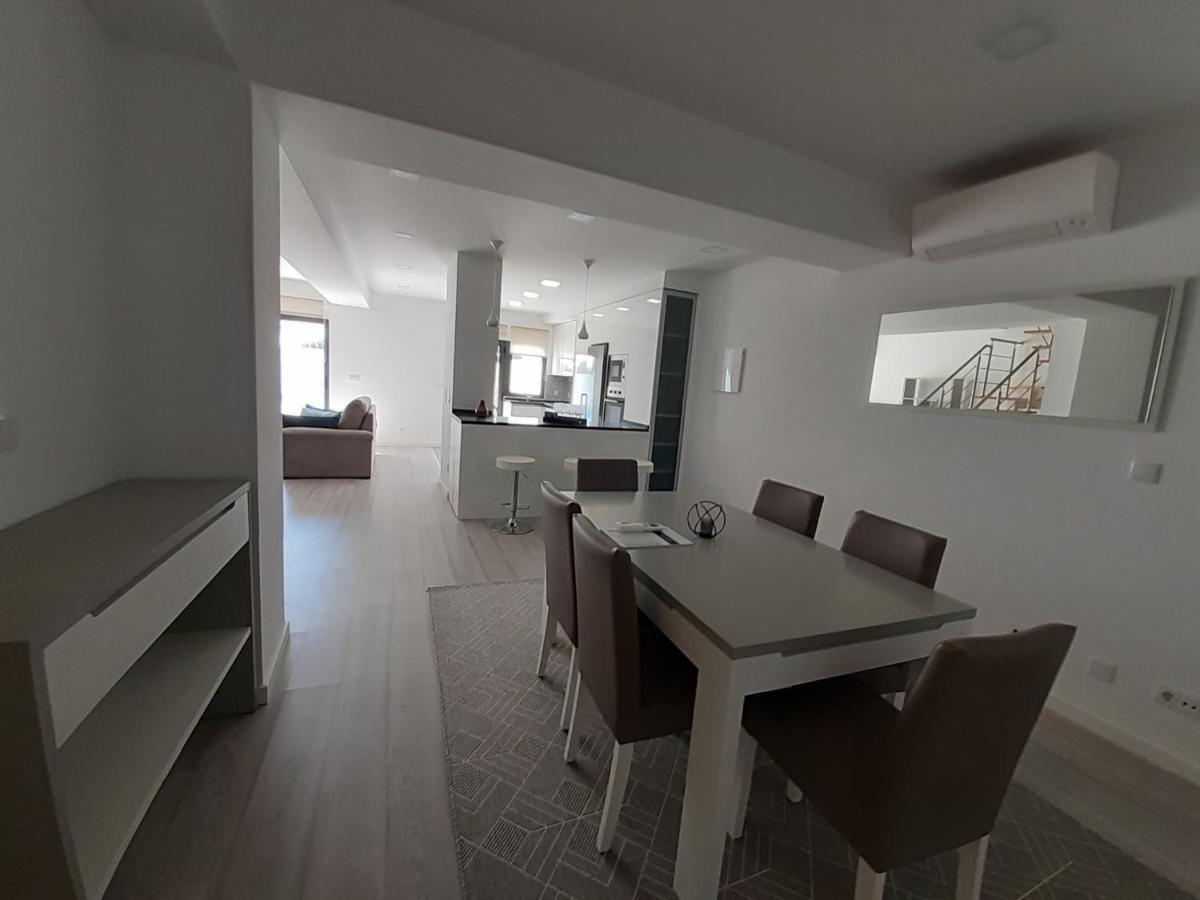 Lisbon Tagus River 2 Suites Private Pool D 알마다 외부 사진